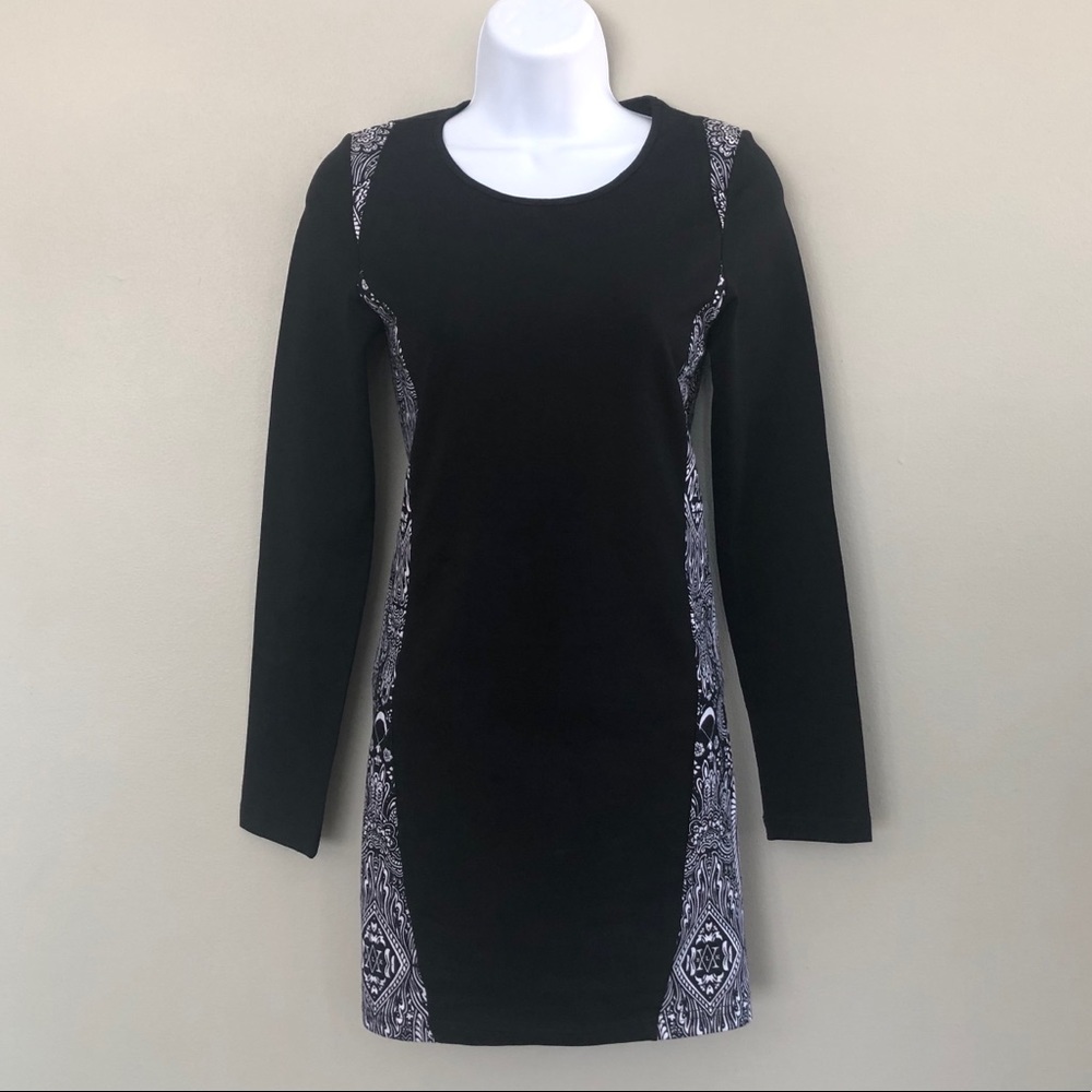 NWOT Black Scale BLVCK Long Sleeve Logo Dress